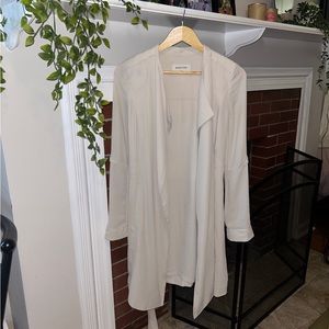 Aritzia lightweight coat